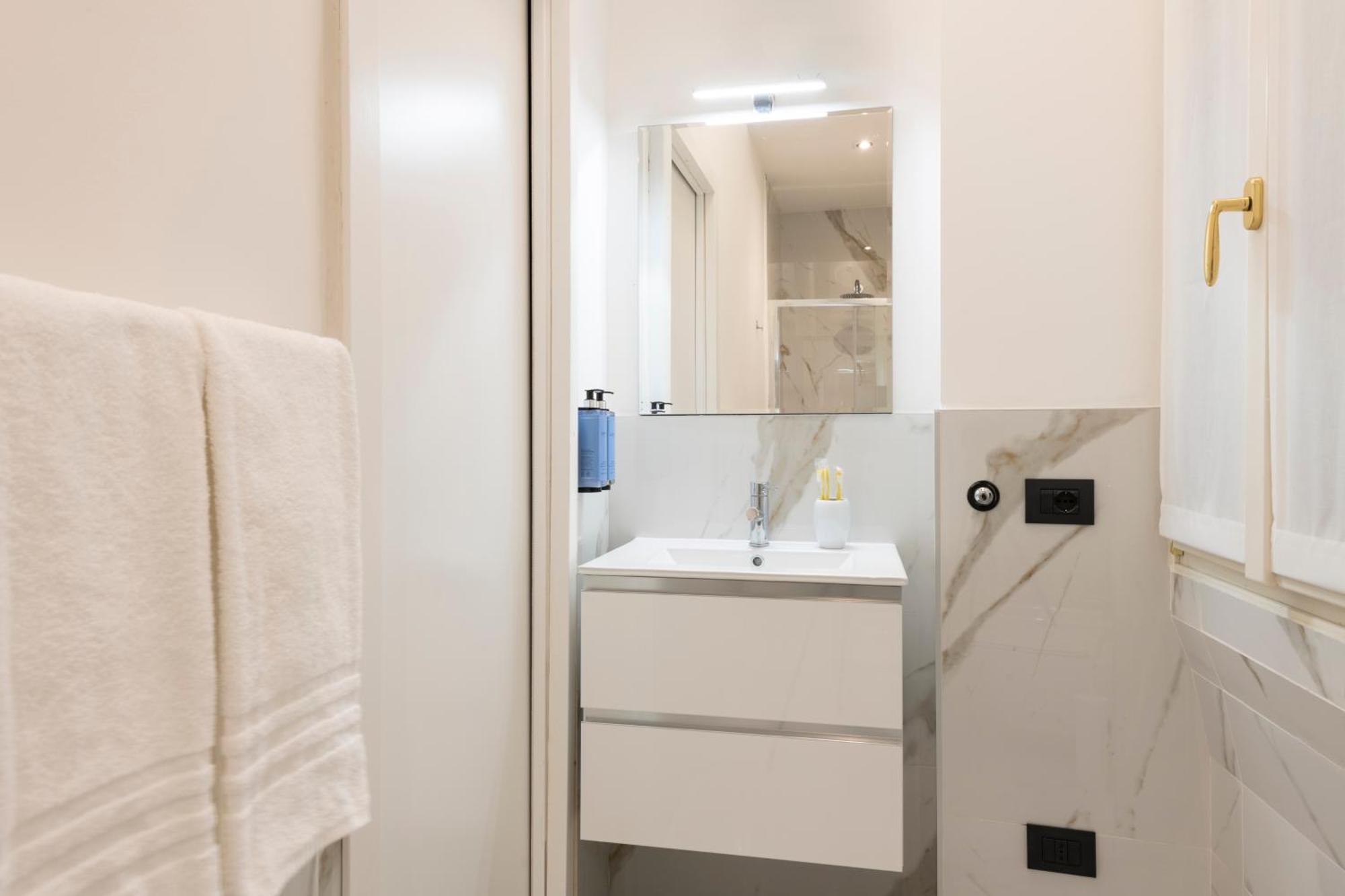 Milan Royal Suites Duomo المظهر الخارجي الصورة
